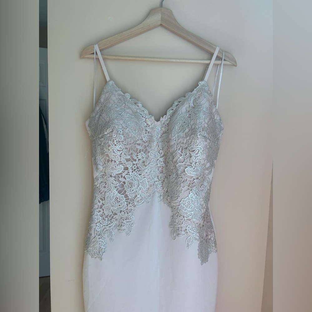 NWT Lipsy Size 10 Michelle Keegan Nude Blush Foil Lace applique maxi Prom dress